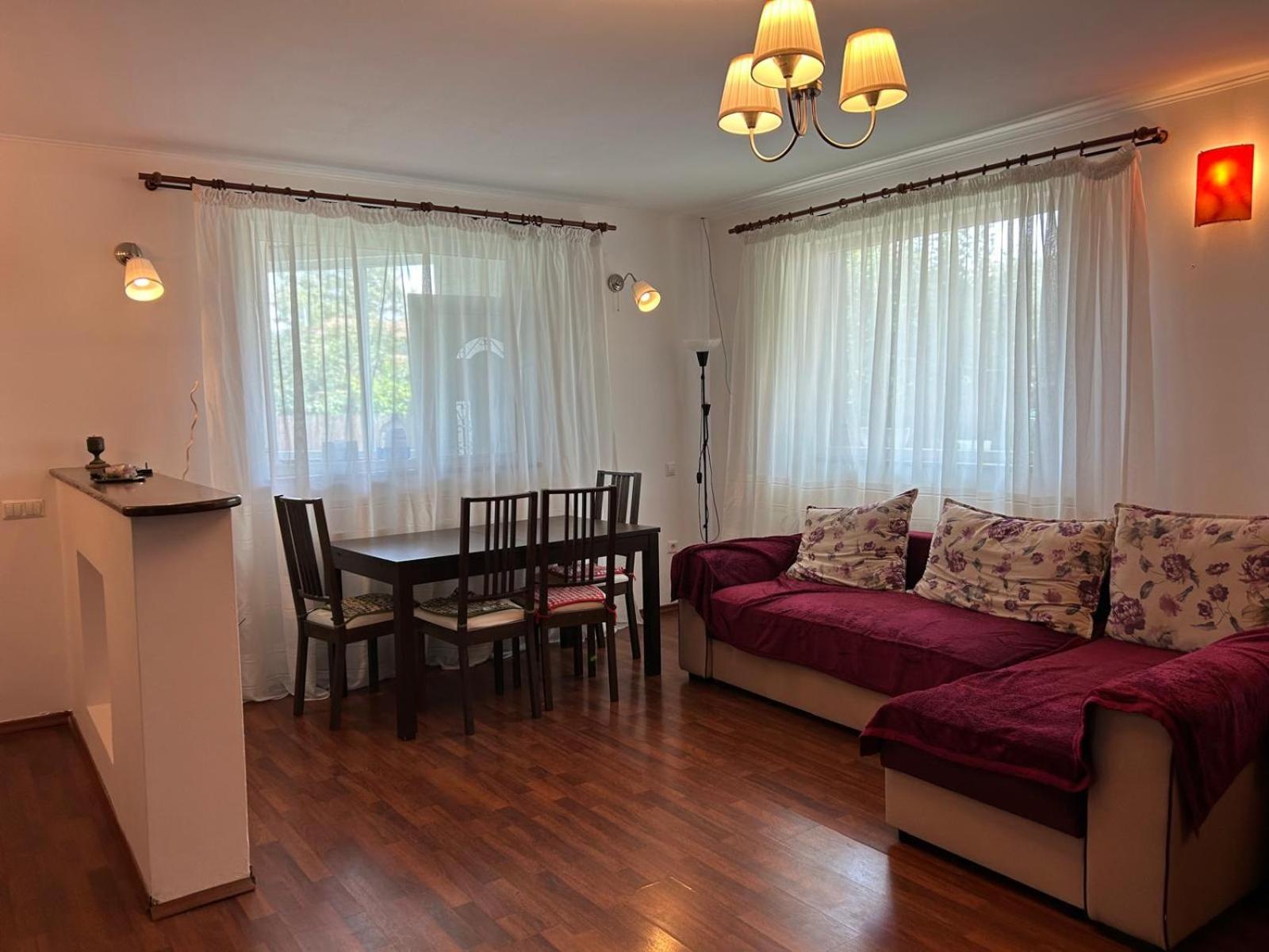 Vila De Inchiriat Aproape De Therme 발로테슈티 외부 사진