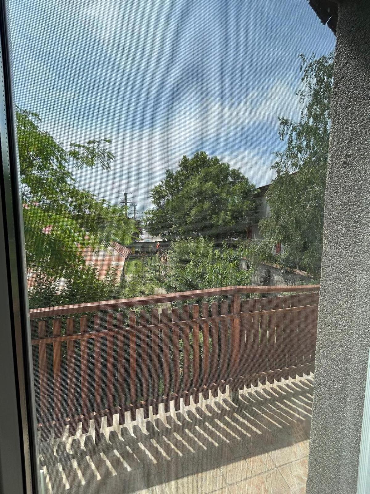 Vila De Inchiriat Aproape De Therme 발로테슈티 외부 사진